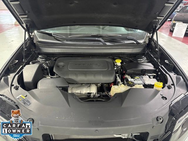 Used 2019 Jeep Cherokee Latitude Plus AWD/4WD image 13