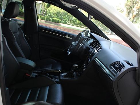 Used 2017 Volkswagen GTI Sport FWD image 21