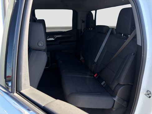 Used 2022 GMC Sierra 1500 SLE AWD/4WD image 13