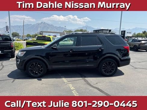 Used 2017 Ford Explorer XLT w/ Equipment Group 202A AWD/4WD image 5