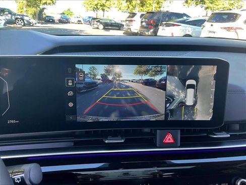 Used 2026 Kia Carnival SX Prestige image 21