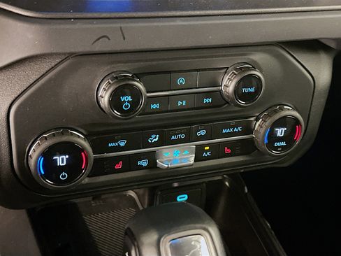 Used 2025 Ford Bronco Big Bend image 24