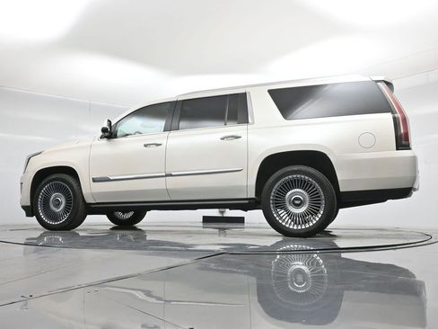 Used 2015 Cadillac Escalade ESV Platinum image 52