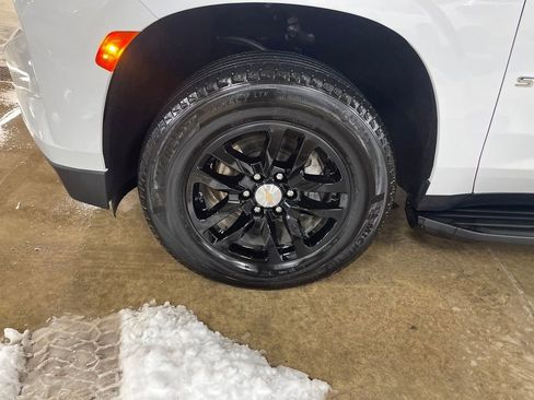 Certified 2024 Chevrolet Suburban LT image 26