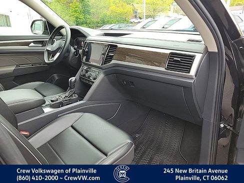 Certified 2022 Volkswagen Atlas SE w/ Panoramic Sunroof Package AWD/4WD image 45