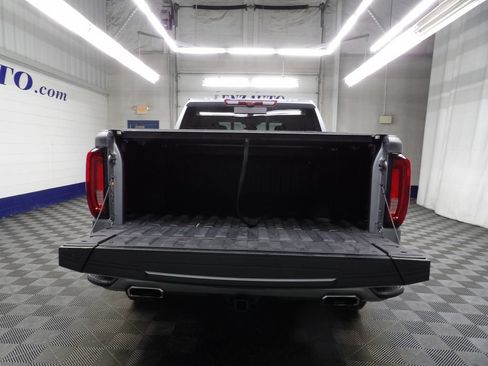Used 2024 GMC Sierra 1500 AT4 w/ Technology Package AWD/4WD image 37