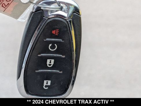 Used 2024 Chevrolet Trax ACTIV w/ Driver Confidence Package FWD image 28