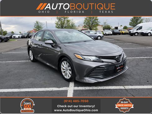 Used 2019 Toyota Camry LE w/ Convenience Package FWD image 1