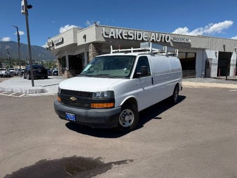 Used 2021 Chevrolet Express 2500 Extended w/ Driver Convenience Package RWD image 5