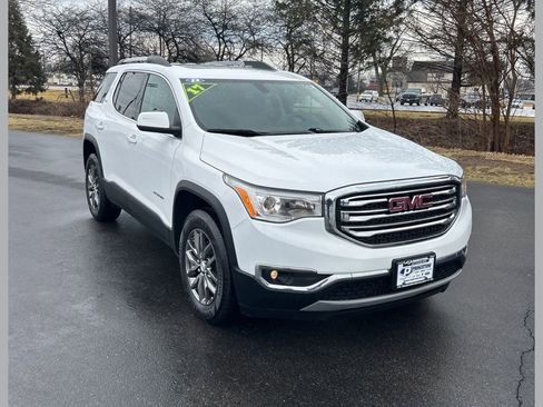 Used 2017 GMC Acadia SLT image 1