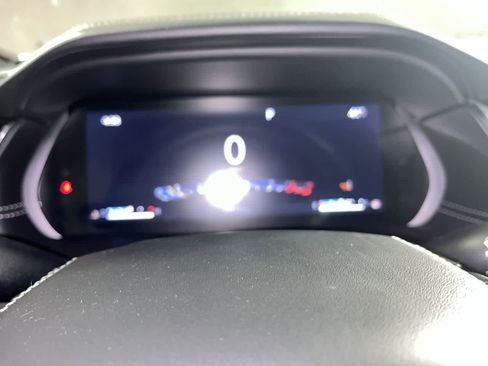 Used 2021 Jeep Grand Cherokee L Overland w/ Luxury Tech Group IV image 17