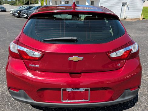 Used 2018 Chevrolet Cruze LT FWD image 14