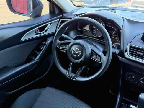 Used 2017 MAZDA MAZDA3 Sport FWD image 36