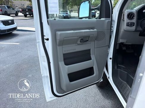 New 2027 Ford E-450 and Econoline 450 Super Duty w/ Power Equipment Group RWD image 13