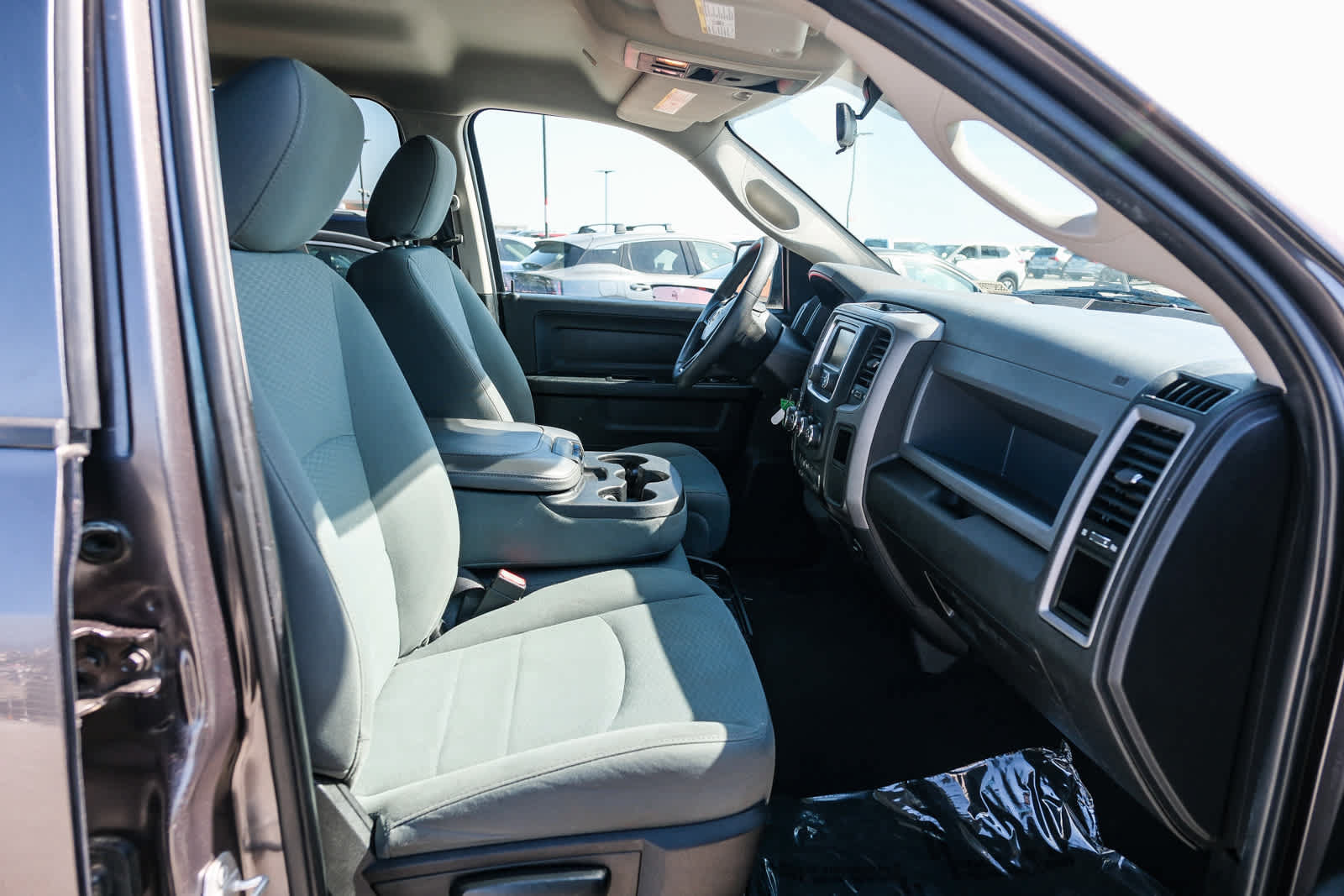 Used 2018 RAM 1500 Express w/ Express Value Package RWD image 46