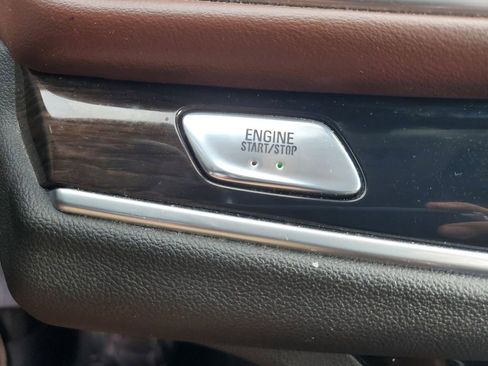 Used 2020 Buick Enclave Avenir w/ Avenir Technology Package image 39