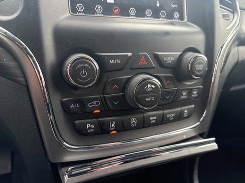 Used 2021 Jeep Grand Cherokee Freedom Edition image 23