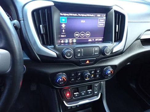 Used 2020 GMC Terrain SLT w/ Preferred Package image 11