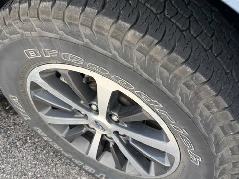 Used 2020 Ford Expedition Max XLT w/ Equipment Group 202A AWD/4WD image 13