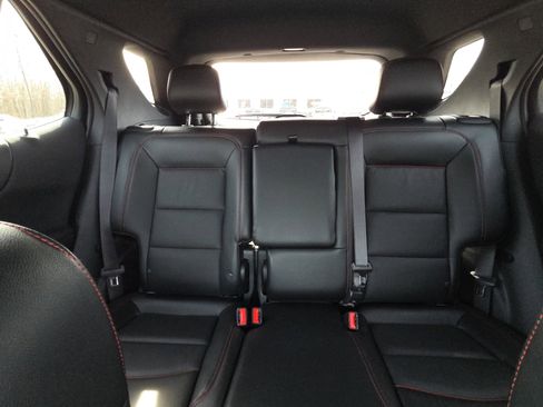 Used 2024 Chevrolet Equinox RS w/ RS Leather Package image 26