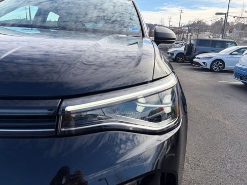 Used 2025 Volkswagen Taos S image 26