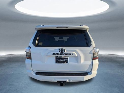 Used 2023 Toyota 4Runner SR5 Premium w/ Moonroof Package image 5