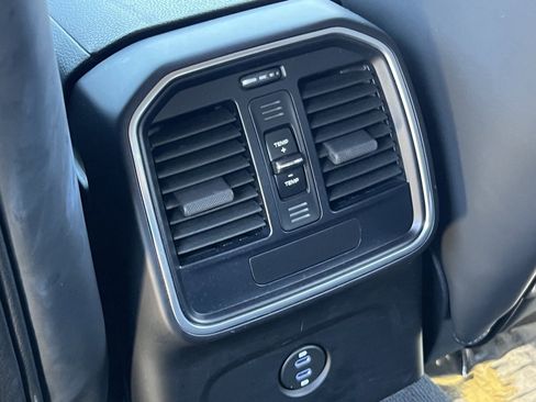 Used 2023 Porsche Macan S w/ Sport Chrono Package image 21