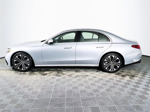 New 2026 Mercedes-Benz E 450 4MATIC Sedan image 3