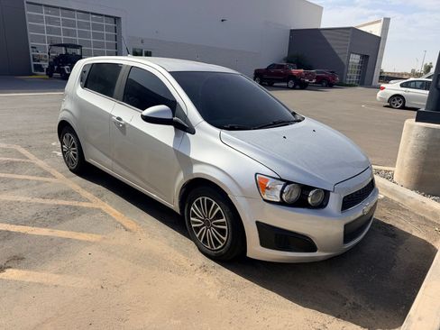 Used 2013 Chevrolet Sonic LS FWD image 4