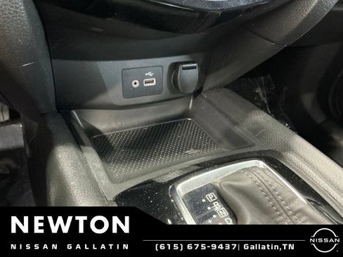Used 2020 Nissan Rogue Sport SV FWD image 21