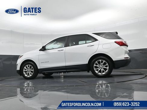 Used 2020 Chevrolet Equinox LS FWD image 41