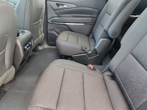 New 2026 Chevrolet Traverse LT image 18