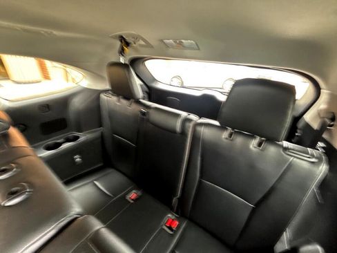 Used 2021 Toyota Highlander Limited image 17