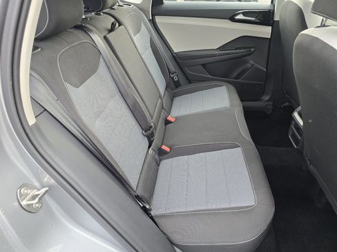 Certified 2025 Volkswagen Taos S AWD/4WD image 24