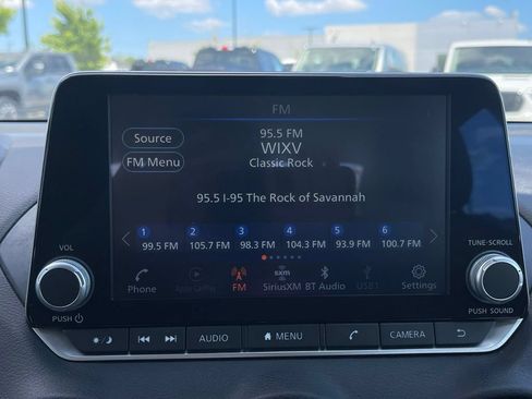 Used 2024 Nissan Sentra SV FWD image 25