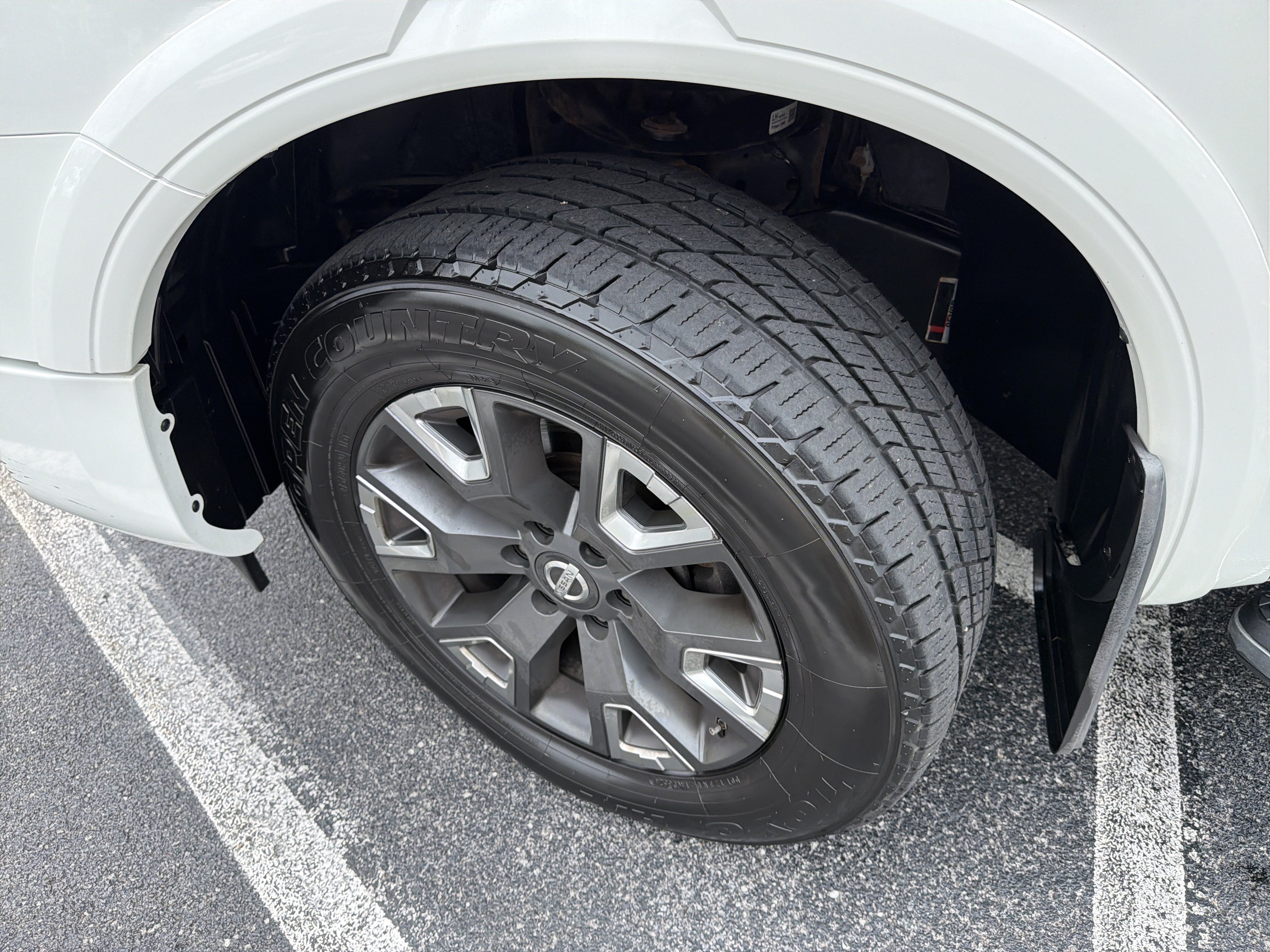 Used 2021 Nissan Titan Platinum Reserve w/ Moonroof Package AWD/4WD image 12