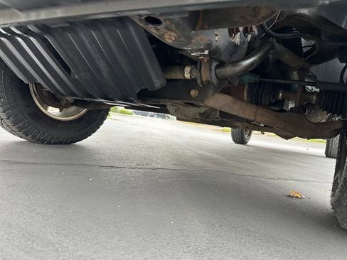 Used 2007 Chevrolet Silverado 2500 LT w/ Heavy-Duty Power Package image 42