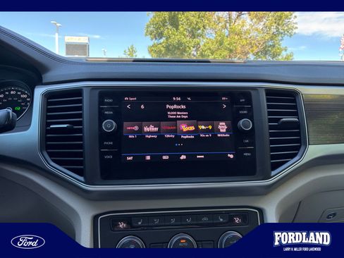 Used 2018 Volkswagen Atlas SE AWD/4WD image 12
