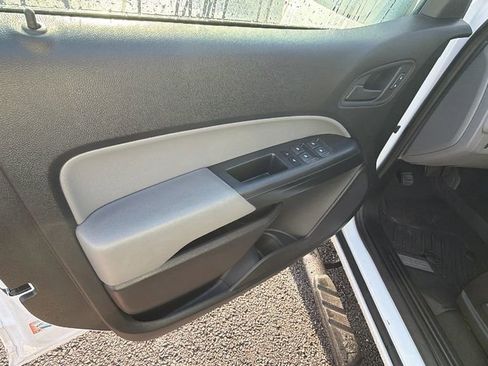 Used 2020 GMC Canyon 2WD Crew Cab w/ Convenience Package image 11