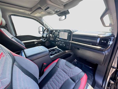 Used 2024 Ford F250 Lariat w/ Lariat Ultimate Package AWD/4WD image 16