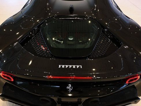 Certified 2022 Ferrari SF90 Spider image 58