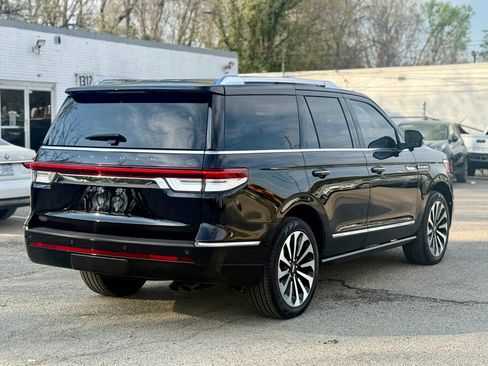 Used 2024 Lincoln Navigator Reserve image 5
