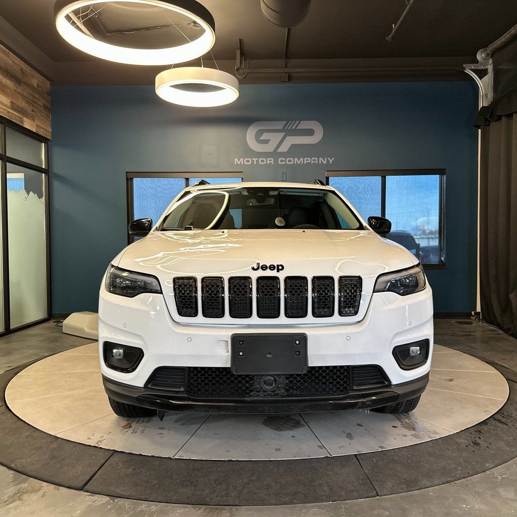 Used 2023 Jeep Cherokee Altitude Lux AWD/4WD image 8