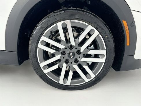 New 2026 MINI Cooper 2-Door Hardtop image 29