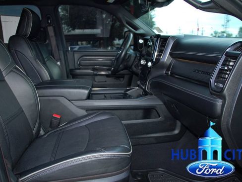 Used 2024 RAM 3500 Limited AWD/4WD image 16