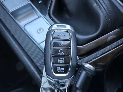 Used 2023 Hyundai Elantra Limited FWD image 35