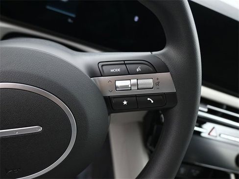 New 2026 Hyundai Tucson SEL image 18