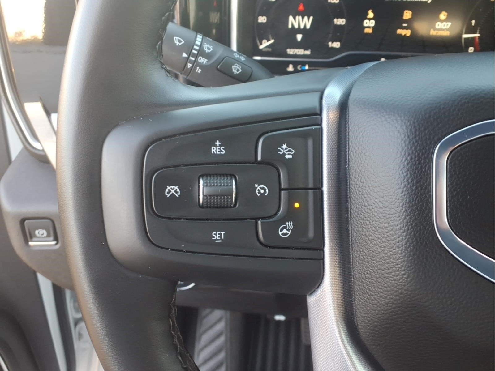 Used 2025 GMC Sierra 2500 SLE w/ SLE Value Package; AWD/4WD image 15