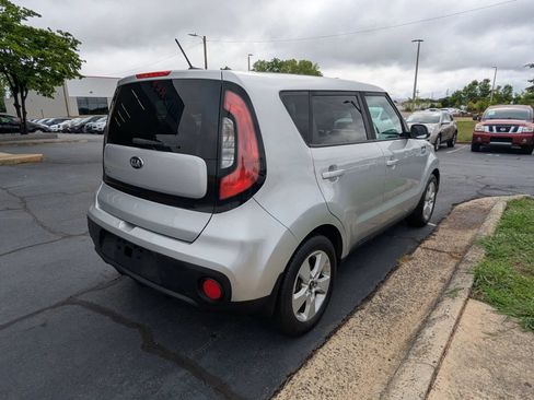 Used 2018 Kia Soul FWD image 7