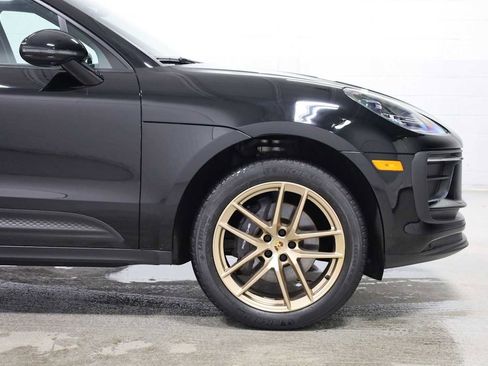 Certified 2023 Porsche Macan Turbo image 11